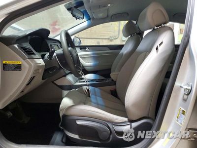 Zdjęcie 7 z 12 samochodu: 2016 HYUNDAI SONATA HYBRID SE VIN:KMHE24L14GA015516 - miniatura