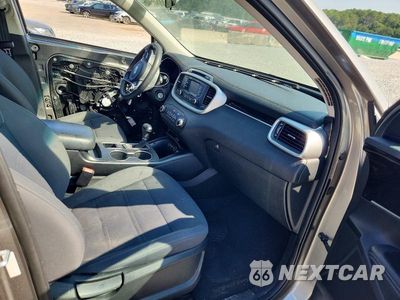 Zdjęcie 7 z 13 samochodu: 2018 KIA SORENTO L VIN:5XYPG4A30JG418547 - miniatura