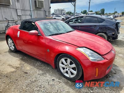 Czwarte zdjęcie samochodu z boku: 2004 NISSAN 350Z ENTHUSIAST VIN:JN1AZ36D14T110603 - miniatura