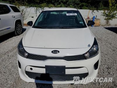 Piąte zdjęcie samochodu w środku: 2018 KIA RIO LX VIN:3KPA24AB9JE051141 - miniatura