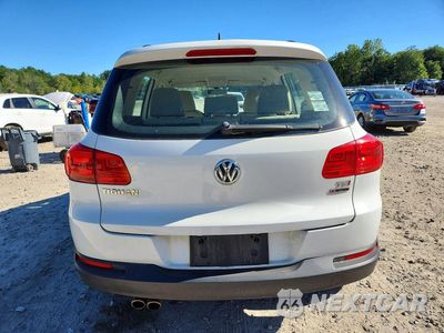 Zdjęcie 6 z 13 samochodu: 2016 VOLKSWAGEN TIGUAN S VIN:WVGBV7AX1GW525893 - miniatura