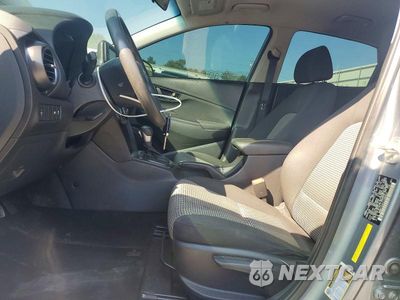 Zdjęcie 7 z 13 samochodu: 2020 HYUNDAI KONA SE VIN:KM8K12AA1LU396621 - miniatura