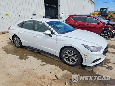 Czwarte zdjęcie samochodu z boku: 2021 HYUNDAI SONATA SEL VIN:5NPEL4JA0MH077035 - miniatura