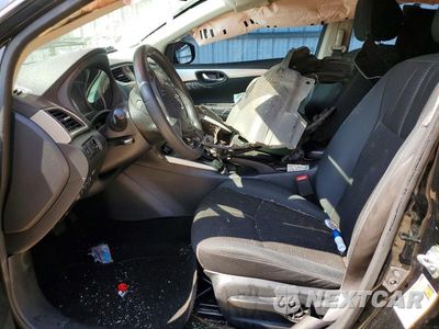 Zdjęcie 7 z 12 samochodu: 2018 NISSAN SENTRA S VIN:3N1AB7AP1JY347592 - miniatura