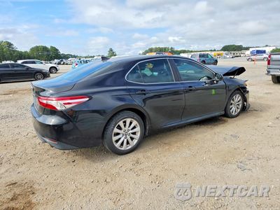 Trzecie zdjęcie samochodu z tyłu: 2019 TOYOTA CAMRY LE VIN:4T1B11HK2KU264118 - miniatura