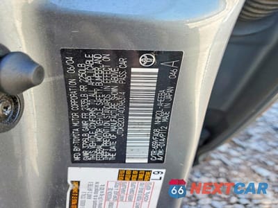 Zdjęcie 12 z 12 samochodu: 2004 TOYOTA PRIUS BASE VIN:JTDKB20U740096314 - miniatura
