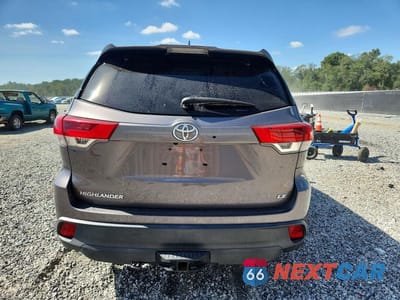 Zdjęcie 6 z 13 samochodu: 2019 TOYOTA HIGHLANDER LE PLUS VIN:5TDZZRFH0KS361596 - miniatura