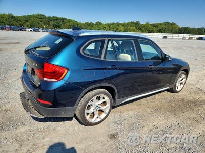 Trzecie zdjęcie samochodu z tyłu: 2014 BMW X1 XDRIVE28I VIN:WBAVL1C59EVY18182 - miniatura