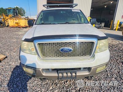 Piąte zdjęcie samochodu w środku: 2004 FORD F150 SUPERCREW VIN:1FTPW14534KB95448 - miniatura
