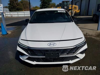 Piąte zdjęcie samochodu w środku: 2026 HYUNDAI ELANTRA SEL SPORT VIN:KMHLM4DG8TU132092 - miniatura