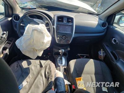 Zdjęcie 8 z 12 samochodu: 2019 NISSAN VERSA SV VIN:3N1CN7AP2KL831706 - miniatura