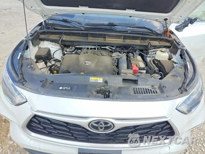 Zdjęcie 11 z 12 samochodu: 2022 TOYOTA HIGHLANDER LE VIN:5TDZZRAH0NS140625 - miniatura