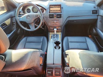 Zdjęcie 8 z 12 samochodu: 2008 MERCEDES-BENZ C 350 VIN:WDDGF56X18F060169 - miniatura