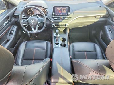 Zdjęcie 8 z 12 samochodu: 2019 NISSAN ALTIMA 2.5 SR VIN:1N4BL4CW2KC142980 - miniatura