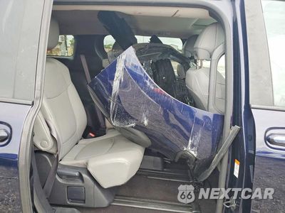 Zdjęcie 11 z 13 samochodu: 2025 TOYOTA SIENNA XLE 8-PASSENGER VIN:5TDYRKEC6SS229967 - miniatura