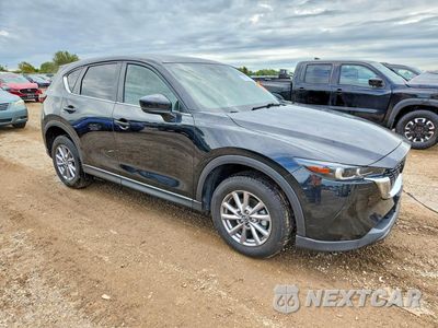Czwarte zdjęcie samochodu z boku: 2022 MAZDA CX-5 PREFERRED VIN:JM3KFBCM4N1569122 - miniatura