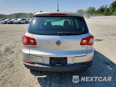 Zdjęcie 6 z 12 samochodu: 2011 VOLKSWAGEN TIGUAN S VIN:WVGAV7AX8BW522364 - miniatura