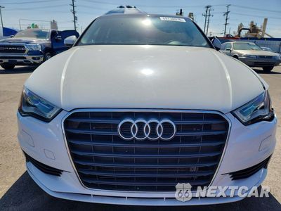 Piąte zdjęcie samochodu w środku: 2015 AUDI A3 PREMIUM VIN:WAUACGFF1F1009659 - miniatura