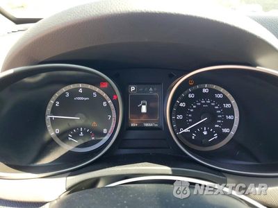 Zdjęcie 9 z 13 samochodu: 2017 HYUNDAI SANTA FE SE VIN:KM8SM4HF2HU226747 - miniatura