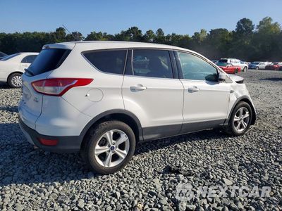 Trzecie zdjęcie samochodu z tyłu: 2016 FORD ESCAPE SE VIN:1FMCU9GX8GUA81465 - miniatura