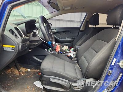 Zdjęcie 7 z 12 samochodu: 2017 KIA FORTE LX VIN:3KPFK4A77HE084859 - miniatura