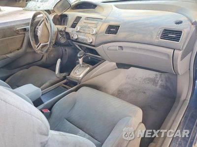 Zdjęcie 8 z 13 samochodu: 2009 HONDA CIVIC LX VIN:2HGFG12609H517189 - miniatura