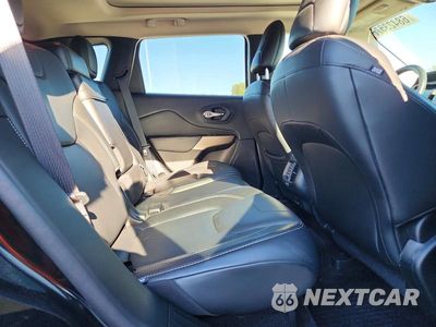 Zdjęcie 11 z 13 samochodu: 2018 JEEP CHEROKEE LIMITED VIN:1C4PJMDB3JD522596 - miniatura