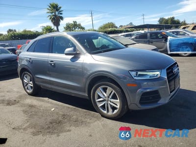 Czwarte zdjęcie samochodu z boku: 2016 AUDI Q3 PREMIUM PLUS VIN:WA1BFCFS7GR013670 - miniatura