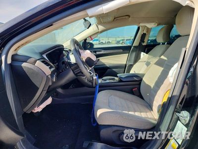 Zdjęcie 7 z 12 samochodu: 2017 FORD FUSION S VIN:3FA6P0G79HR231781 - miniatura