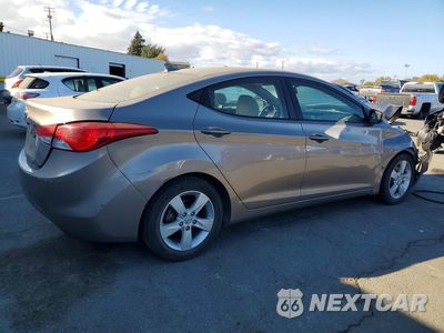 Trzecie zdjęcie samochodu z tyłu: 2012 HYUNDAI ELANTRA GLS VIN:5NPDH4AE0CH125616 - miniatura