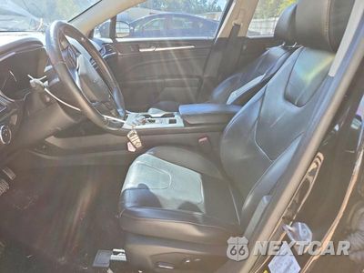 Zdjęcie 7 z 12 samochodu: 2020 FORD FUSION TITANIUM VIN:3FA6P0D95LR118439 - miniatura