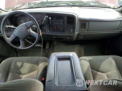 Zdjęcie 8 z 13 samochodu: 2003 CHEVROLET SILVERADO K1500 VIN:2GCEK19TX31115765 - miniatura