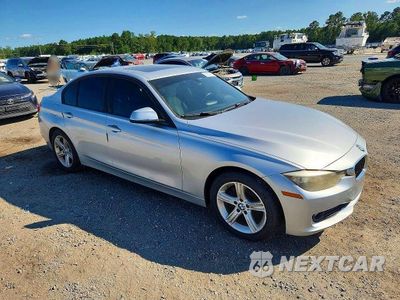 Czwarte zdjęcie samochodu z boku: 2013 BMW 320 I VIN:WBA3B1C53DF461598 - miniatura