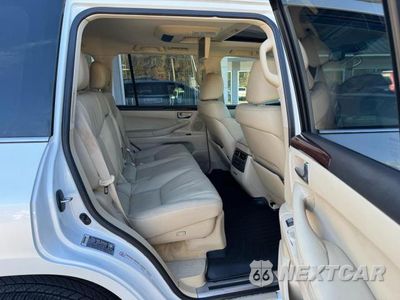 Zdjęcie 6 z 14 samochodu: 2011 LEXUS LX 570 VIN:JTJHY7AX8B4080303 - miniatura