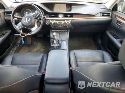 Zdjęcie 8 z 12 samochodu: 2018 LEXUS ES 350 VIN:58ABK1GG4JU106784 - miniatura
