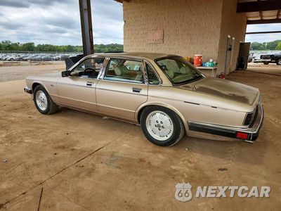 Drugie zdjęcie samochodu z przodu: 1994 JAGUAR VANDENPLAS VIN:SAJKX1743RC706573 - miniatura