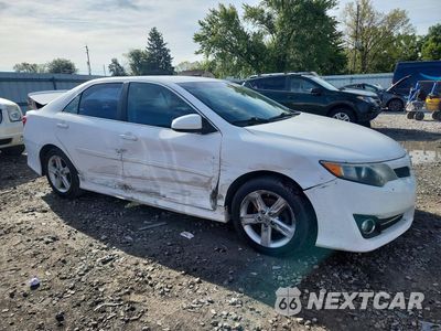Czwarte zdjęcie samochodu z boku: 2014 TOYOTA CAMRY SE VIN:4T1BF1FK8EU735844 - miniatura