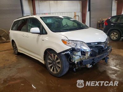 Czwarte zdjęcie samochodu z boku: 2019 TOYOTA SIENNA LE VIN:5TDJZ3DCXKS226515 - miniatura