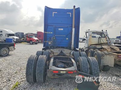 Zdjęcie 6 z 14 samochodu: 2013 VOLVO VNL SEMI TRUCK VIN:4V4NC9EH3DN141190 - miniatura