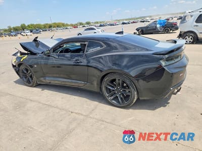Drugie zdjęcie samochodu z przodu: 2016 CHEVROLET CAMARO SS VIN:1G1FH1R75G0131601 - miniatura