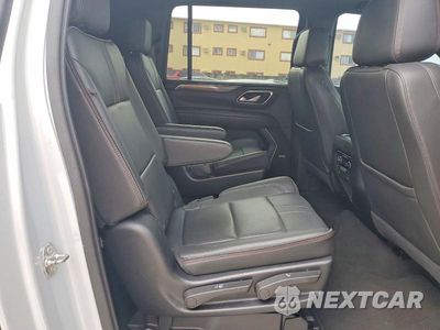 Zdjęcie 11 z 13 samochodu: 2022 CHEVROLET SUBURBAN K1500 RST VIN:1GNSKEKL1NR201844 - miniatura