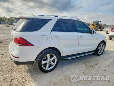 Trzecie zdjęcie samochodu z tyłu: 2019 MERCEDES-BENZ GLE 400 4MATIC VIN:4JGDA5GB9KB213342 - miniatura