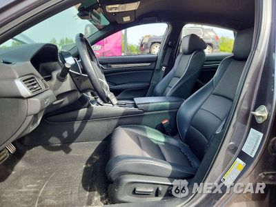 Zdjęcie 7 z 12 samochodu: 2018 HONDA ACCORD SPORT VIN:1HGCV1F37JA063681 - miniatura