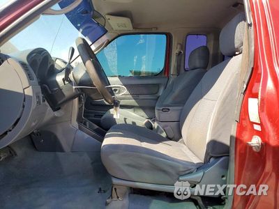 Zdjęcie 7 z 13 samochodu: 2004 NISSAN FRONTIER STANDARD VIN:1N6DD26T04C410205 - miniatura