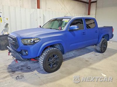 2017 TOYOTA TACOMA TRD SPORT 5TFCZ5AN3HX059637 - główne zdjęcie licytacji z USA - miniatura