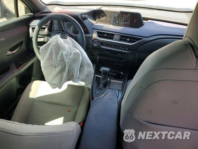 Zdjęcie 8 z 13 samochodu: 2021 LEXUS UX 250H VIN:JTHP9JBHXM2045632 - miniatura