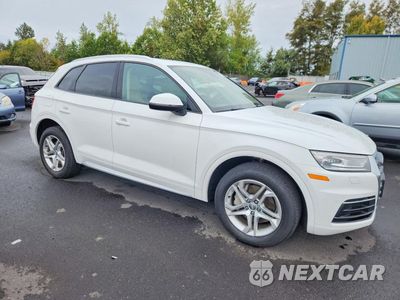 Czwarte zdjęcie samochodu z boku: 2018 AUDI Q5 PREMIUM VIN:WA1ANAFY2J2170790 - miniatura
