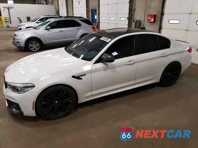 2019 BMW M5 WBSJF0C56KB284857 - główne zdjęcie licytacji z USA - miniatura