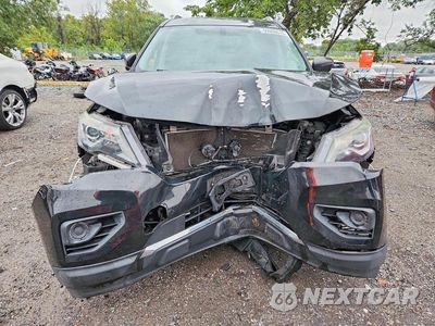 Piąte zdjęcie samochodu w środku: 2018 NISSAN PATHFINDER S VIN:5N1DR2MM7JC626124 - miniatura