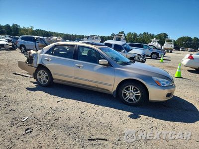 Czwarte zdjęcie samochodu z boku: 2007 HONDA ACCORD EX VIN:1HGCM56877A049505 - miniatura